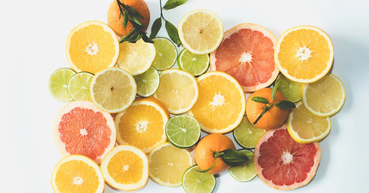 Sliced oranges, grapefruit and other citrus fruit